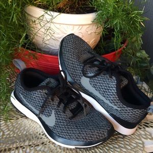 Nike Youth Dualtone Sneakers